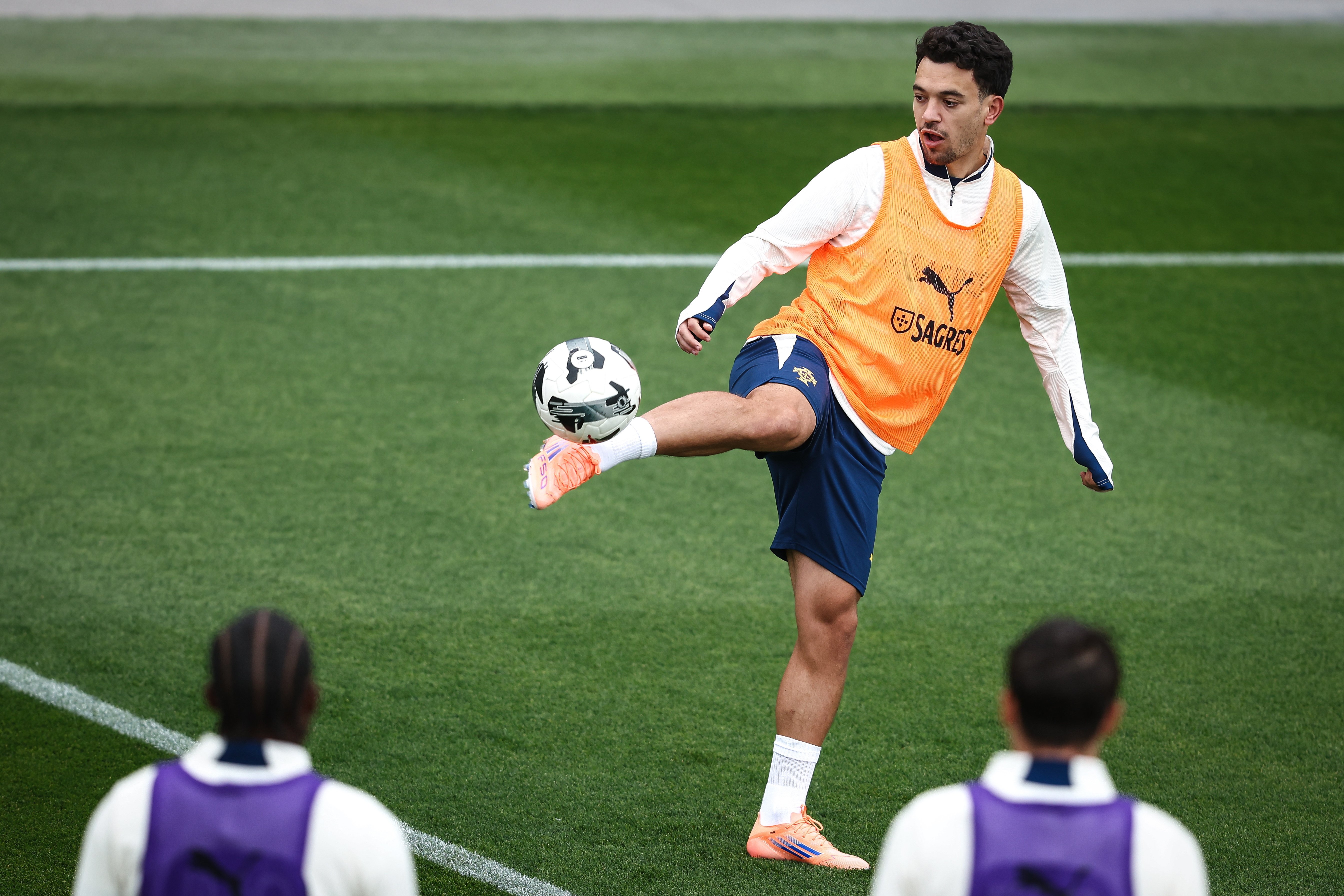 AYX SPORTS-包含国际比赛日葡萄牙体育备战英超，止住颓势细节曝光，媒体盛赞，控场能力受关注的词条